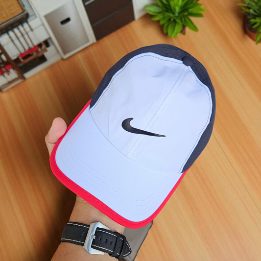 Casquette Nike blanc & rouge